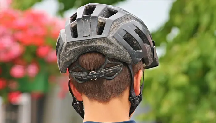 Bicycle Helmet with Helmet Accessories-Led Lig Details about   Basecamp Specialized Bike Helmet 