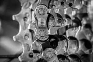 how to tighten bicycle chains