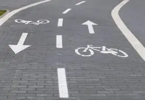 does a bicycle have right of way